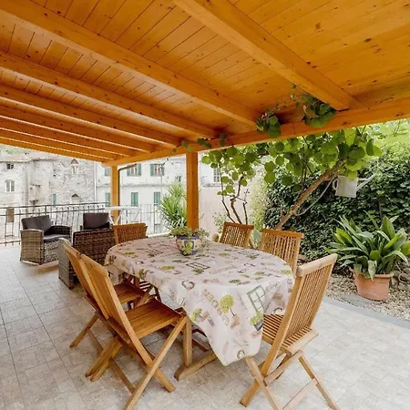 Ferienhaus Mit Privatpool Fuer 4 Personen 1 Kind Ca 80 M In Borgomaro, Italienische Riviera Italienische Westkueste בית נופש