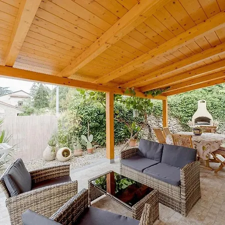 Ferienhaus Mit Privatpool Fuer 4 Personen 1 Kind Ca 80 M In Borgomaro, Italienische Riviera Italienische Westkueste בית נופש